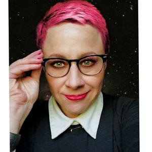 Meet your Posher, April